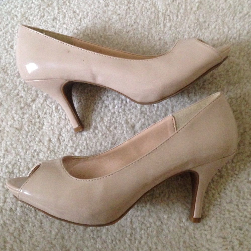 Nude Pumps - image 3