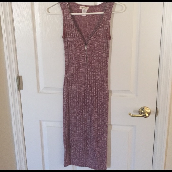sugarcloth Dresses & Skirts - Burgundy marbled midi dress