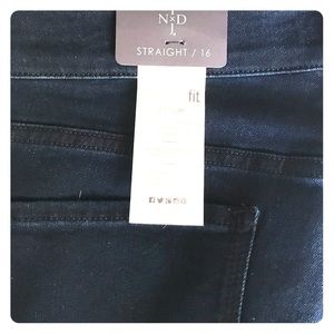 NYDJ Marilyn Straight Future Fit  CLR: Paris Night