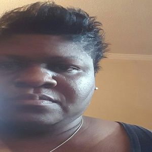 Meet your Posher, Pamela