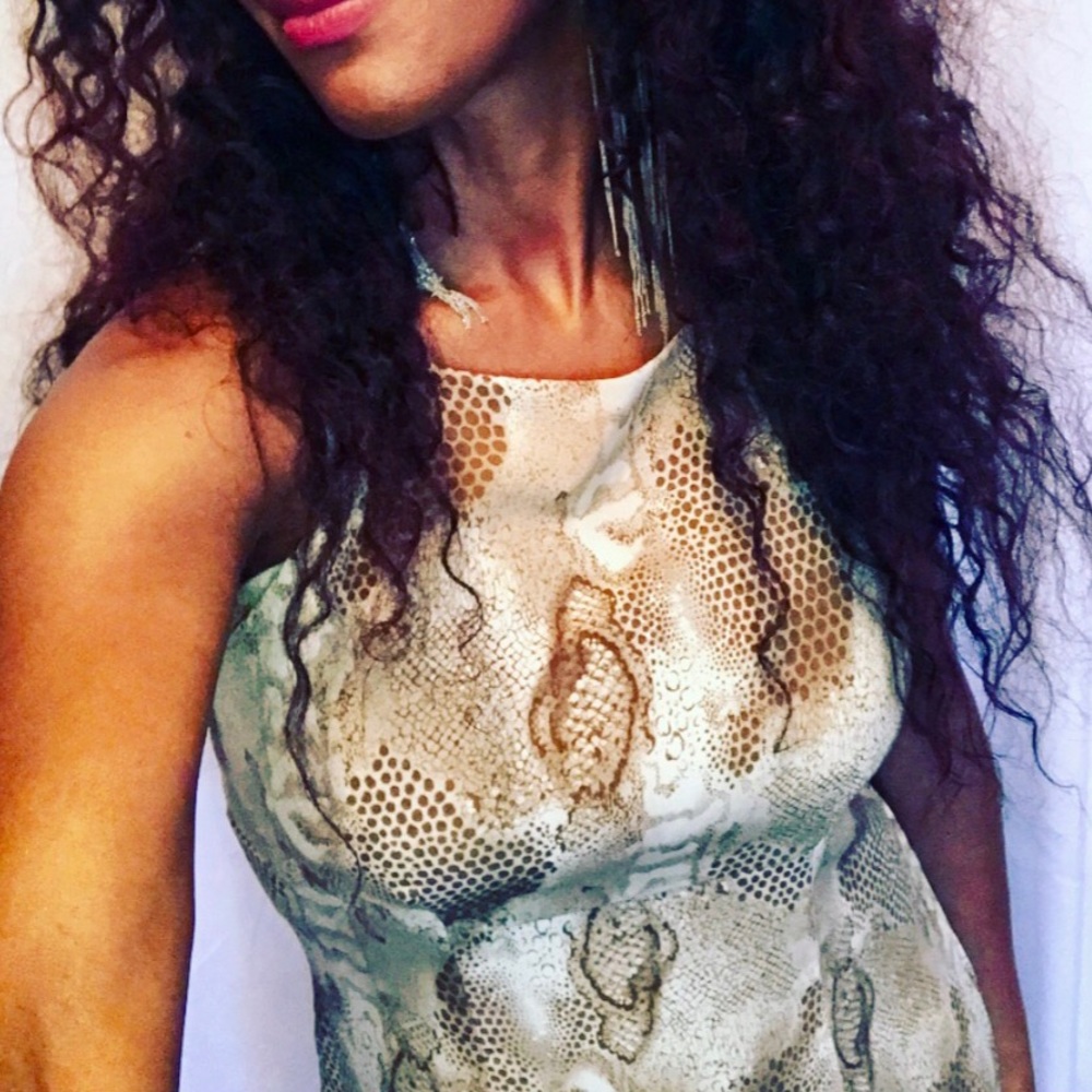 Dress - Picture 9 of 12