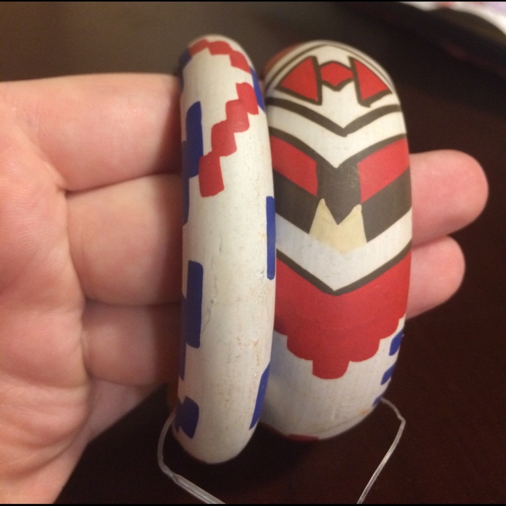 Hand crafted bracelets - Picture 2 of 3