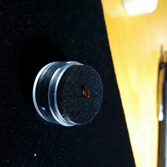 Natural Rare Color-Change Garnet Oval Cut VS .25ctw Unheated - Picture 2 of 16