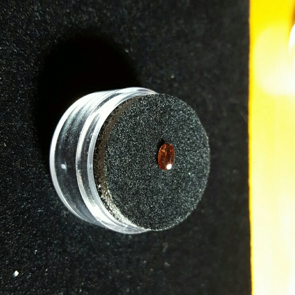 Natural Rare Color-Change Garnet Oval Cut VS .25ctw Unheated - Picture 3 of 16