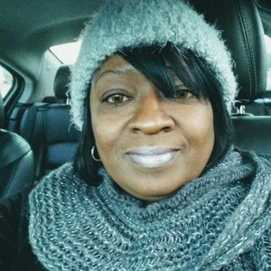 Meet your Posher, Deloris