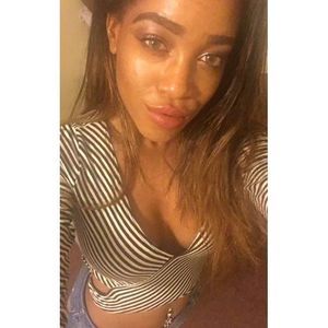 Meet your Posher, Alexis