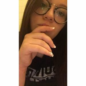 Meet your Posher, Briana