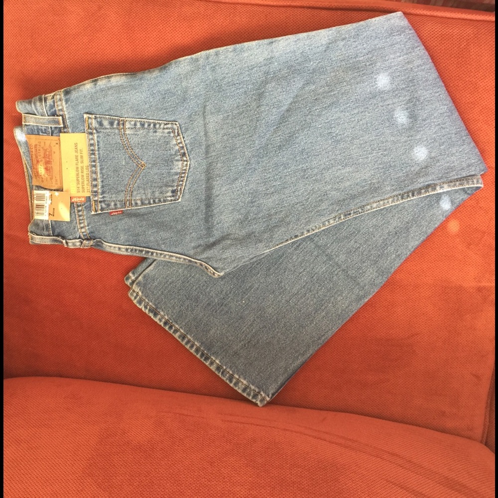 Levi's red tab