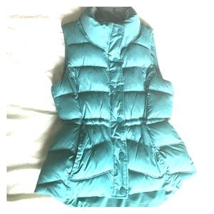 Old Navy fitted puffer vest