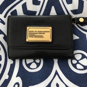 Marc jacobs wristlet