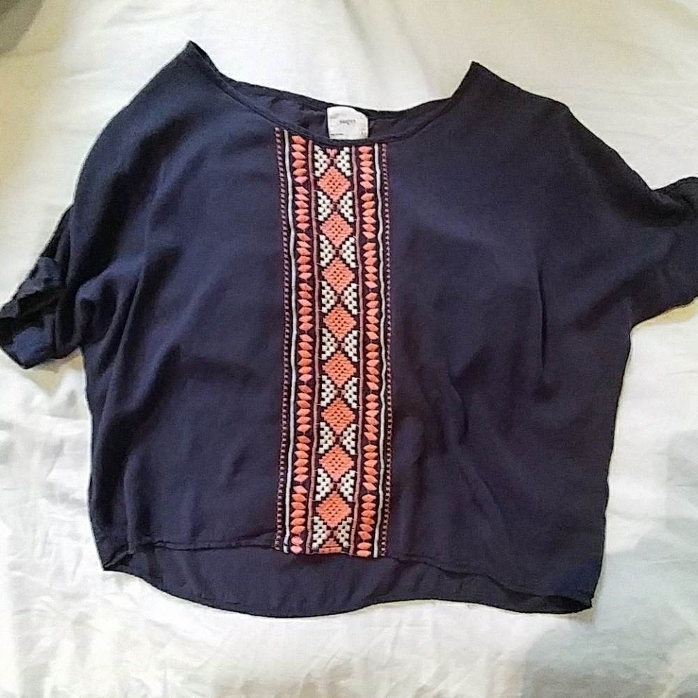 🔥PRICE DROP!🔥Harper Cold Shoulder Embroidered T