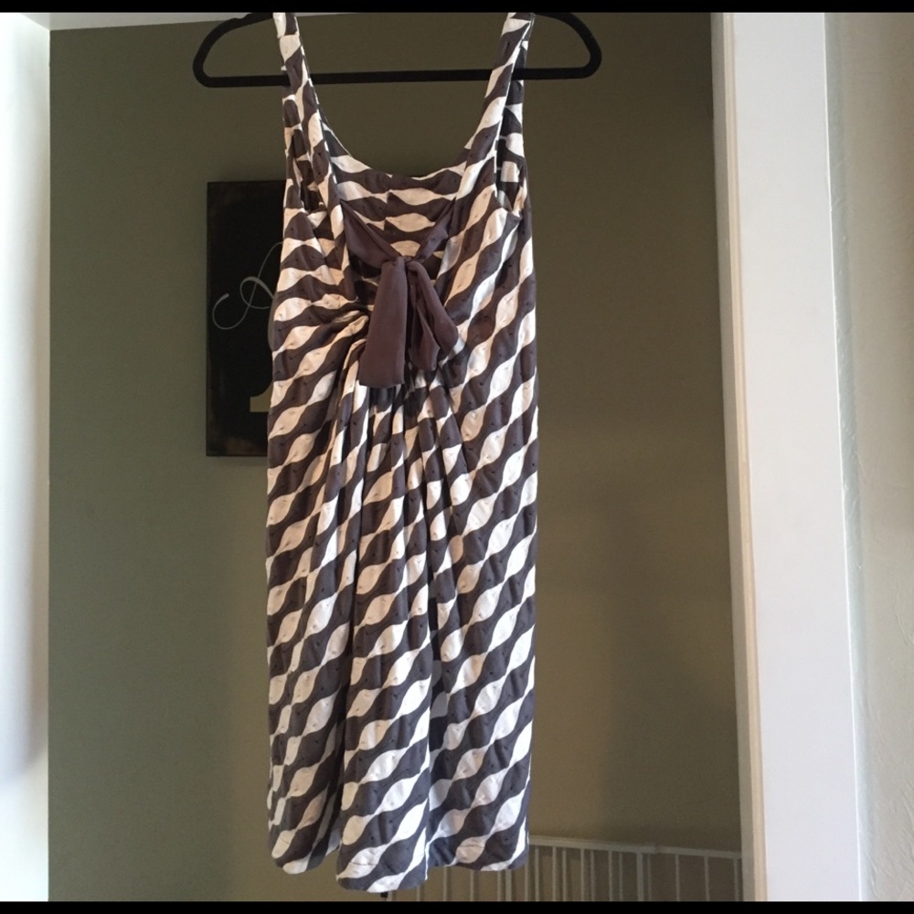 Dress - Picture 2 of 3