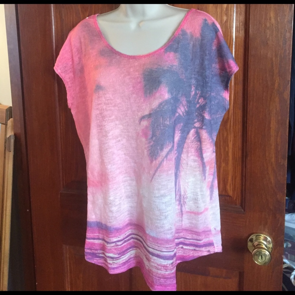Maurice's lightweight top