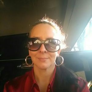 Meet your Posher, Robin