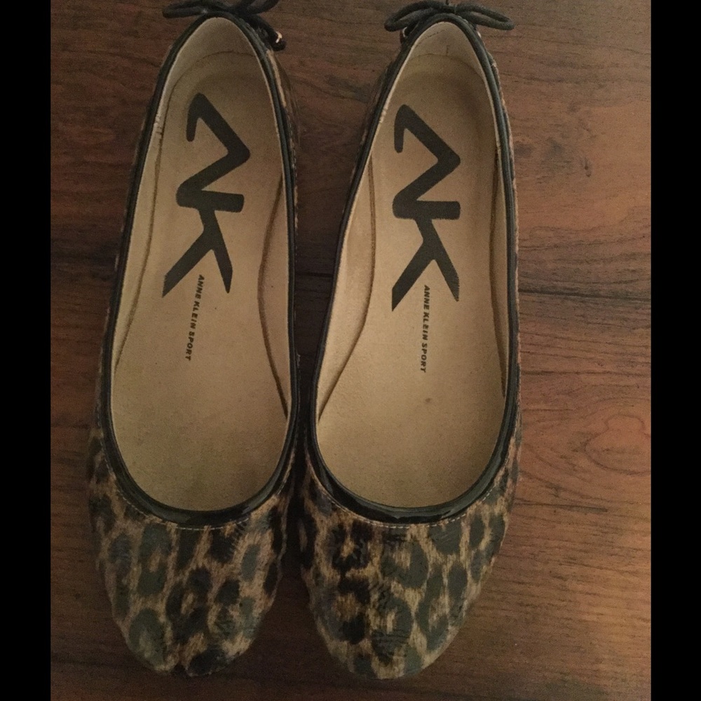 Cheetah print ballet flats with bow detail