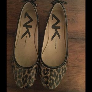 Cheetah print ballet flats with bow detail