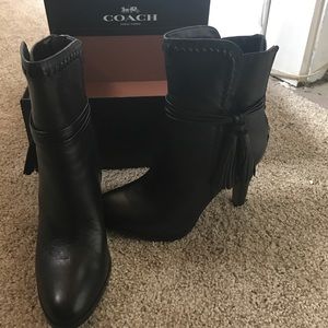 Coach boots size 6.5