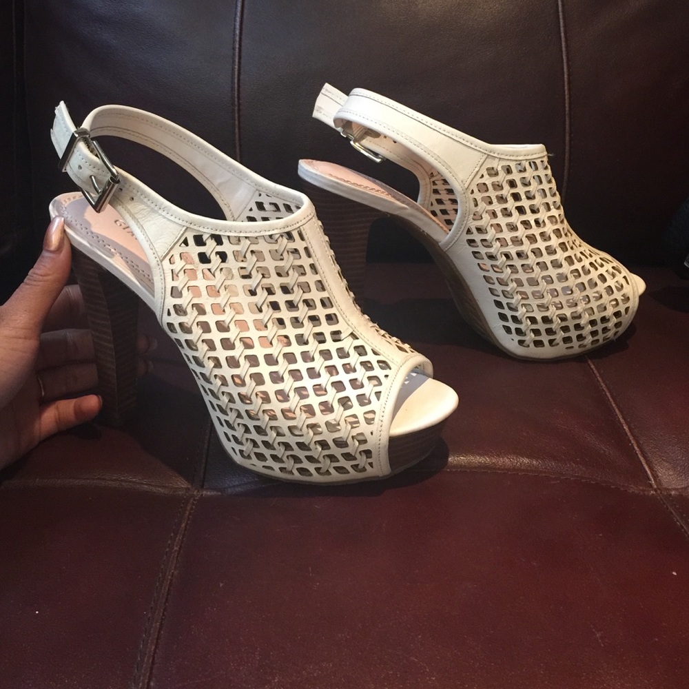 Gianni Bini Sandals