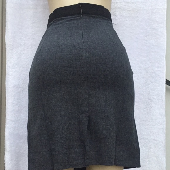Grey pencil skirt - Picture 3 of 4