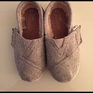 Toddler Girl Toms