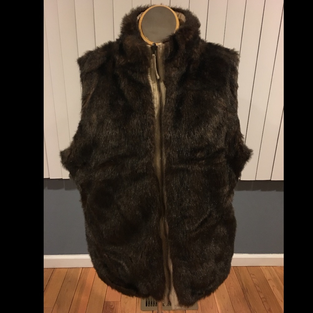 Faux fur reversible vest