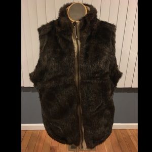 Faux fur reversible vest