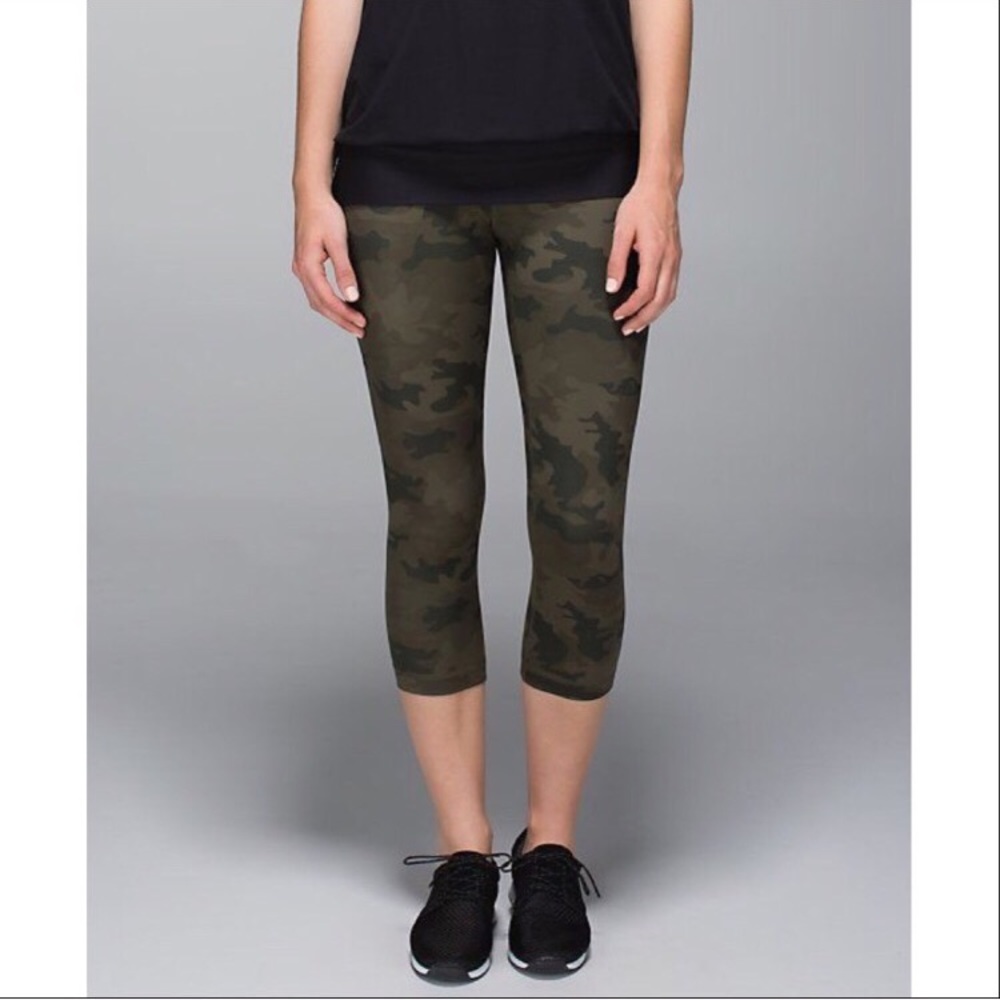 RARE Lululemon Camo Crop Legging