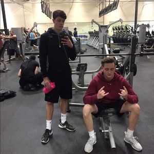 Meet your Posher, Sam