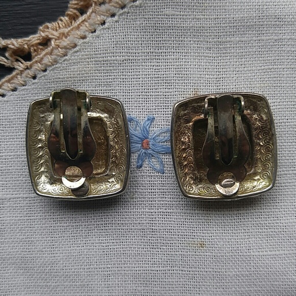 ♦ 3 for $15 Clip on Earrings - Picture 3 of 6