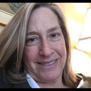 Meet your Posher, Julia