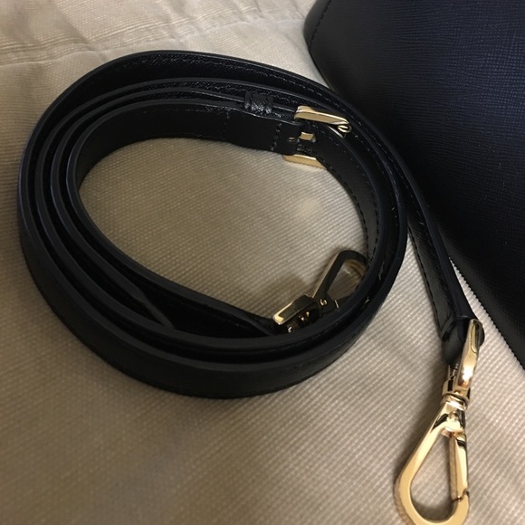 ❌TRADED❌ 🌻MK Large Greenwich Bag🌻 - Picture 7 of 8