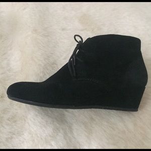 Black wedge suede bootie