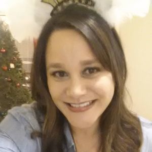 Meet your Posher, Holly