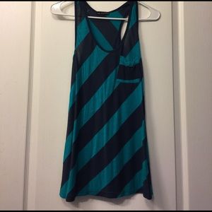 Striped razor back tank with pocket