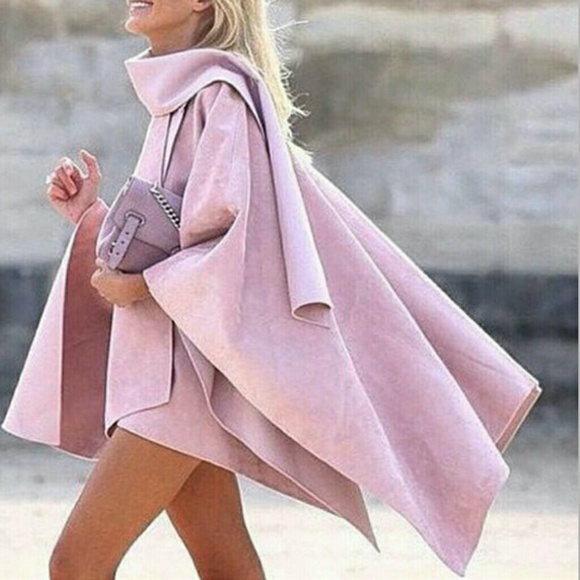 Chic Cape - Picture 3 of 7