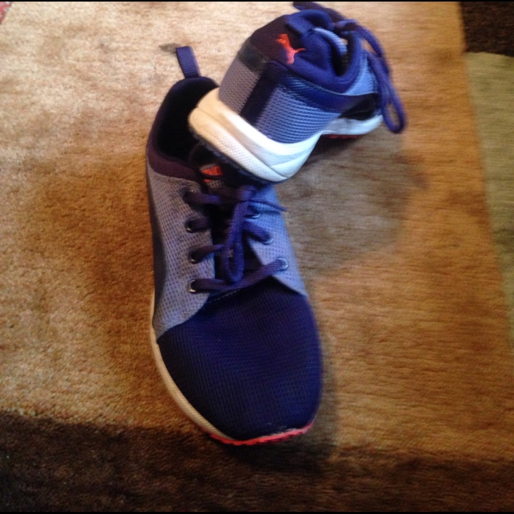 PUMA - Picture 2 of 2