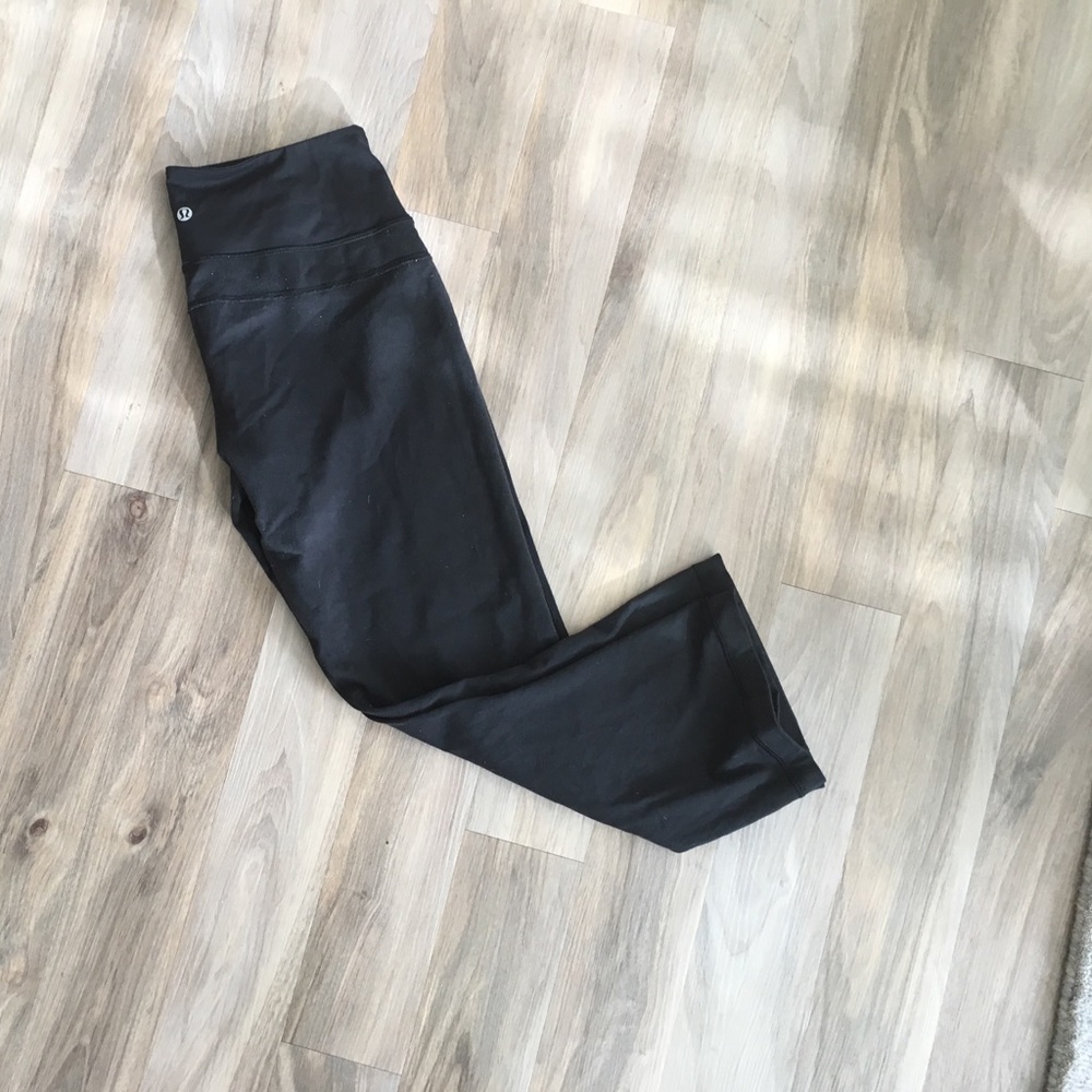 Lululemon mid-calf leggings 🍋🍋