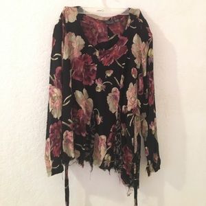 3/$20 Floral flowy top