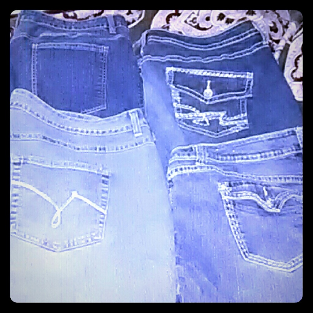 (22W) 4 pairs of jeans