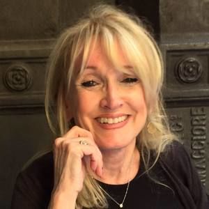 Meet your Posher, Debbie