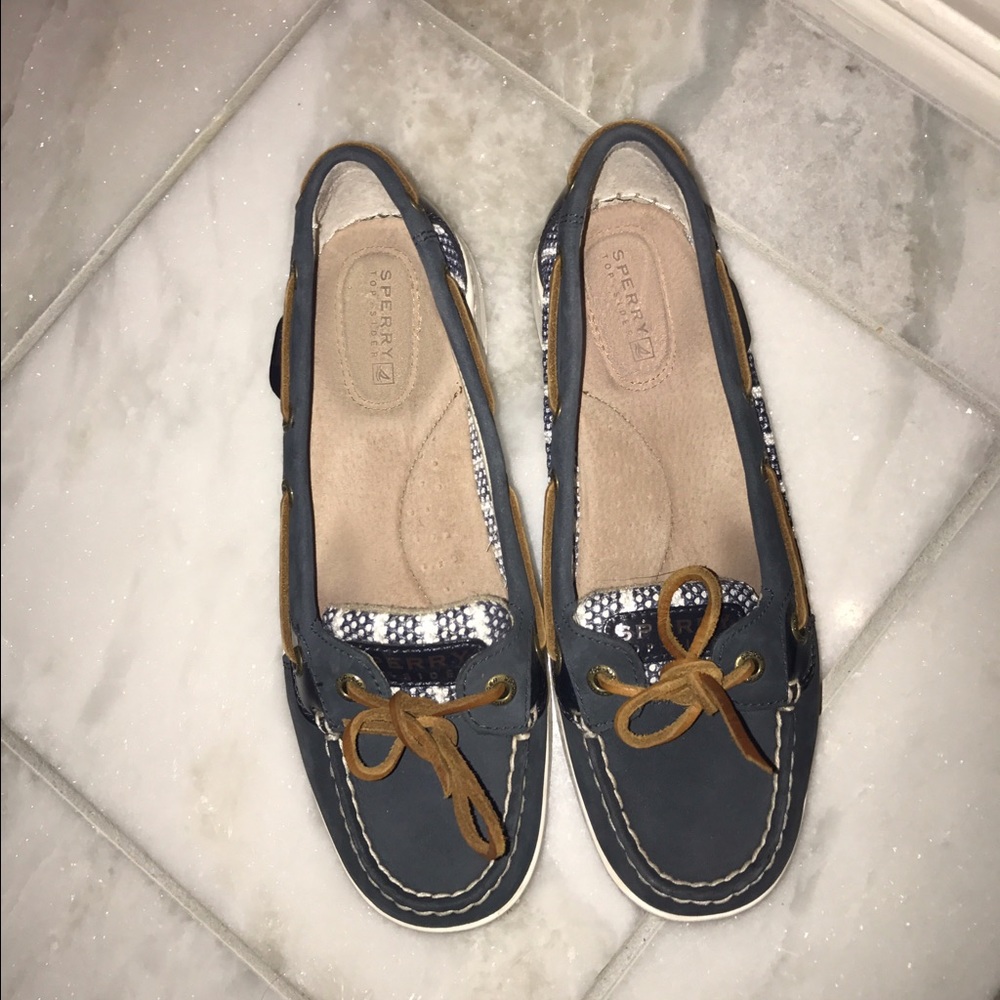 Sperry Top-Sider navy shoe