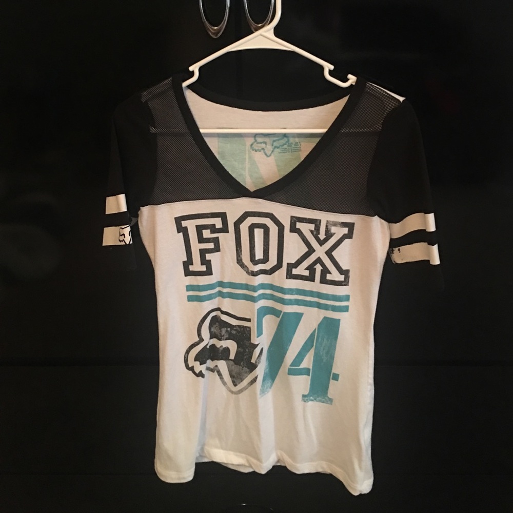 Fox sporty/cute shirt