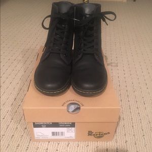 Dr Martens Shoreditch boots-100% leather worn once