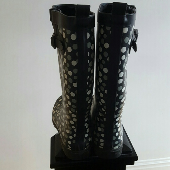 ****SOLD****Women's tall rain boots. - Picture 3 of 3