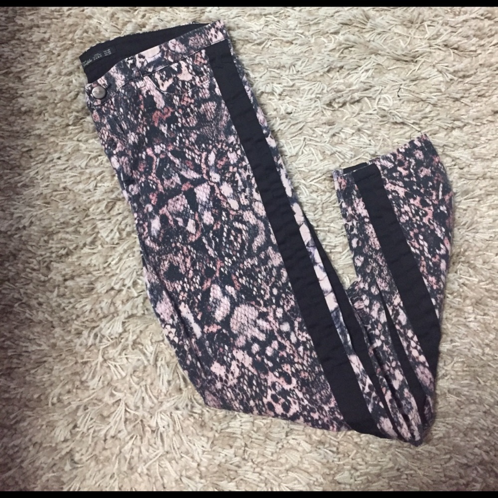 Snake Print pants Zara