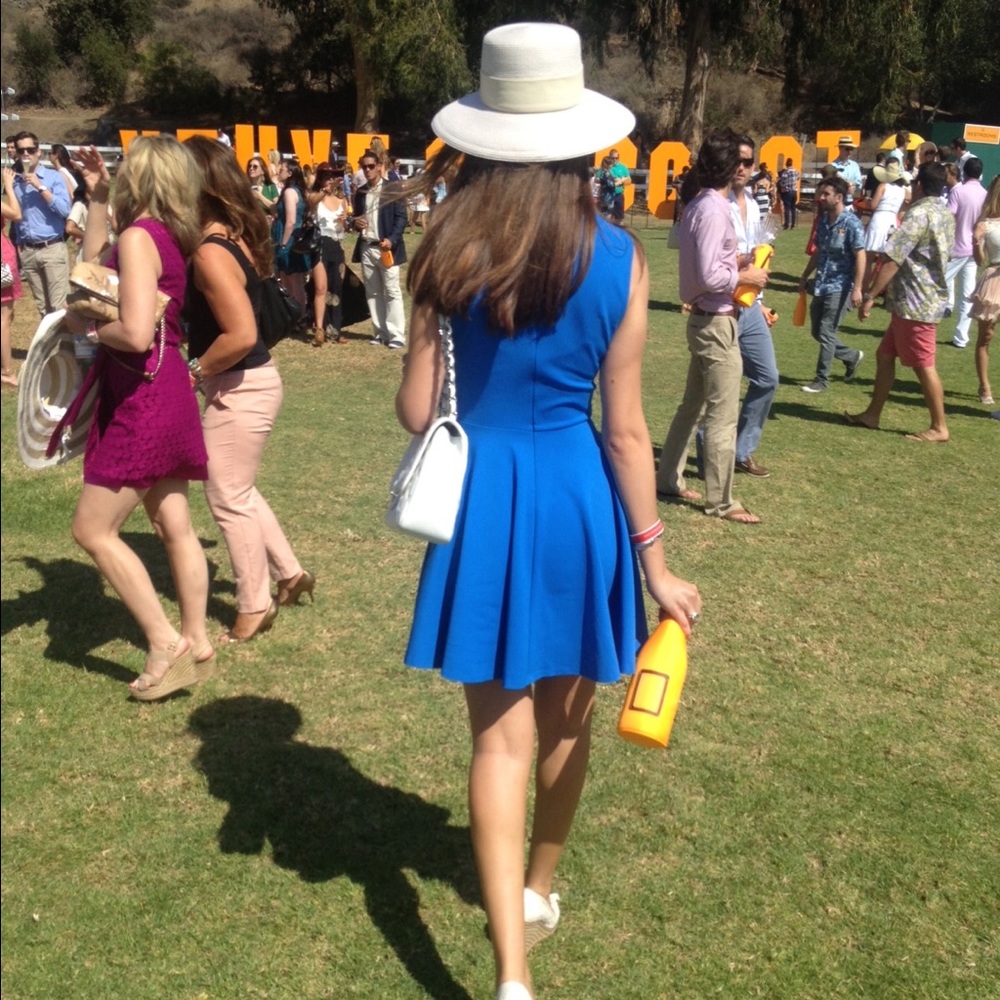 Meet your Posher, Julia