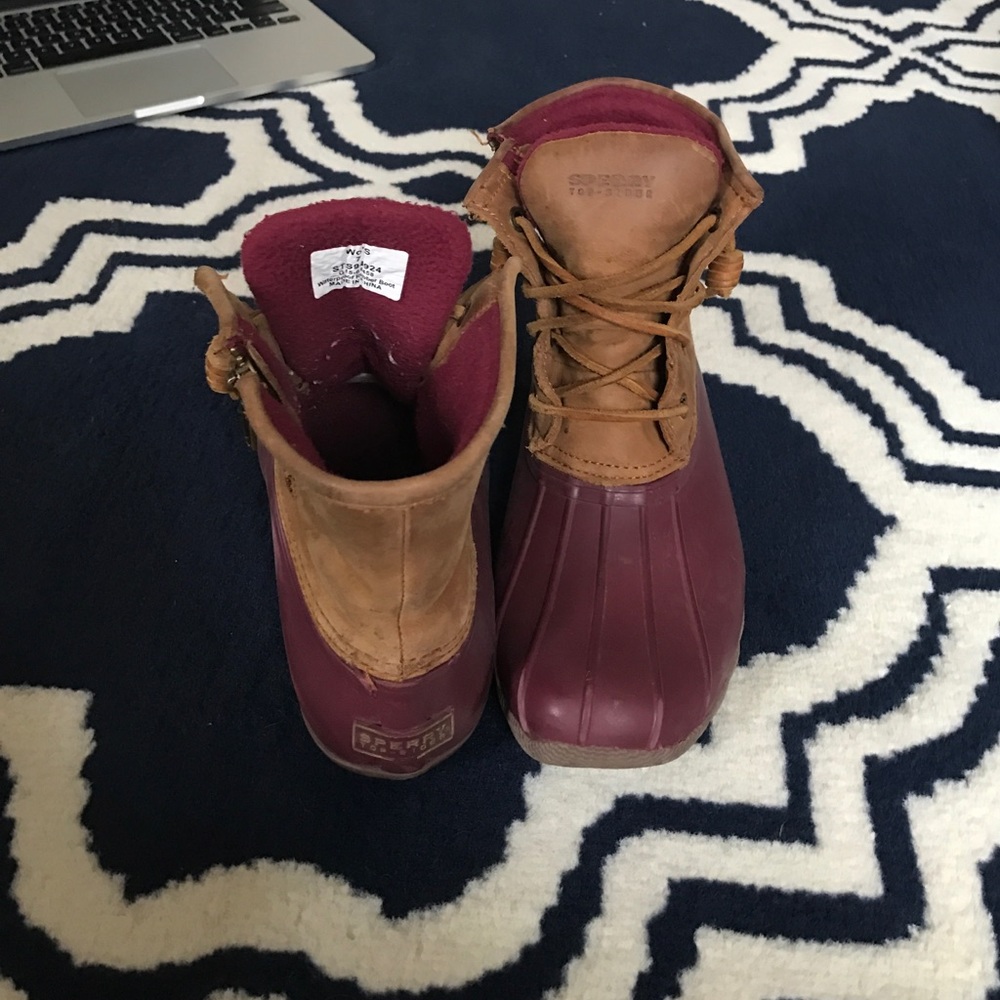Burgundy Sperry duck boots