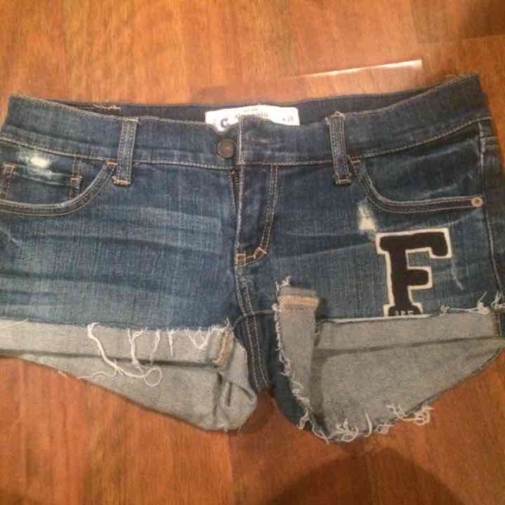 Abercrombie and fitch shorts size 2