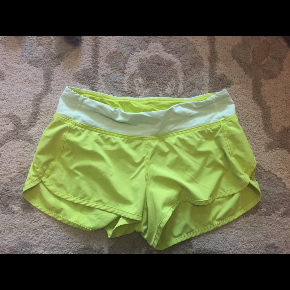 Lululemon 2.5 Inseam Speed Short