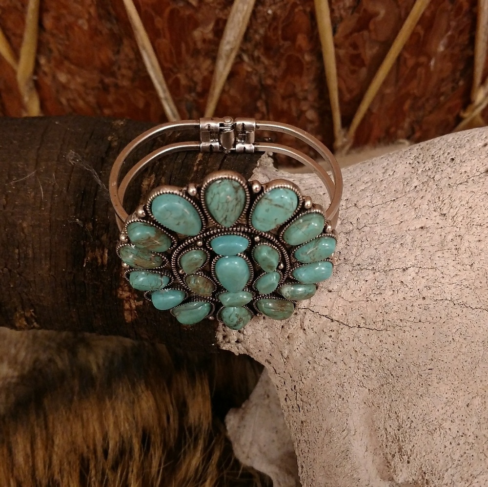 LAST ONE! Turquoise Bangle Cuff Bracelet - Picture 3 of 4
